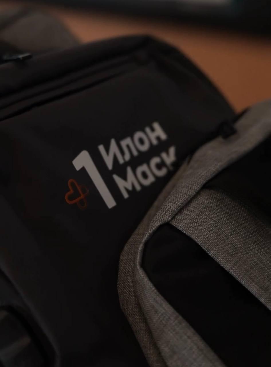 Мы уже порадовали 227 детей по всей стране!